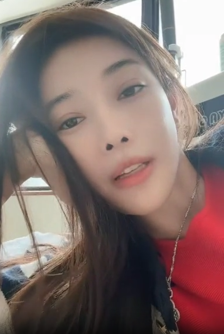 芮甜甜与话社谈崩才签国威，被起诉2000万，巴扎黑锐评散打哥__芮甜甜与话社谈崩才签国威，被起诉2000万，巴扎黑锐评散打哥