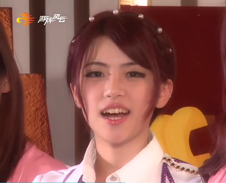 被粉丝嘲讽身材不行，女团出身的周淑怡不服，曾说陪大哥百万起步__被粉丝嘲讽身材不行，女团出身的周淑怡不服，曾说陪大哥百万起步