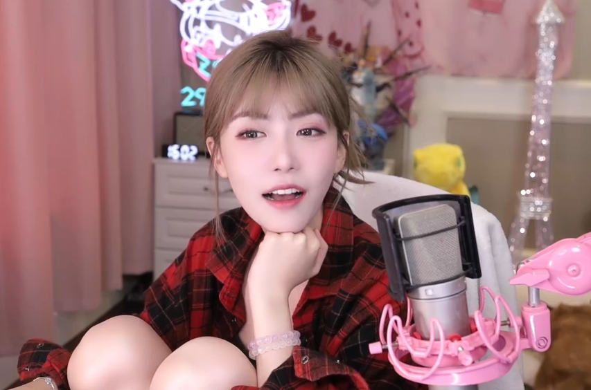 _被粉丝嘲讽身材不行，女团出身的周淑怡不服，曾说陪大哥百万起步_被粉丝嘲讽身材不行，女团出身的周淑怡不服，曾说陪大哥百万起步