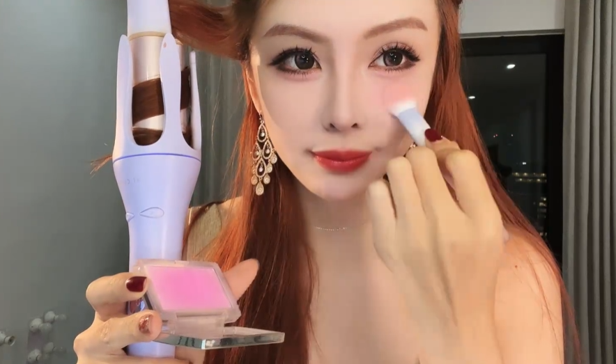 又一“开山鼻祖”告别！“3S女神”张琪格合约到期，为首秀完美做医美__又一“开山鼻祖”告别！“3S女神”张琪格合约到期，为首秀完美做医美