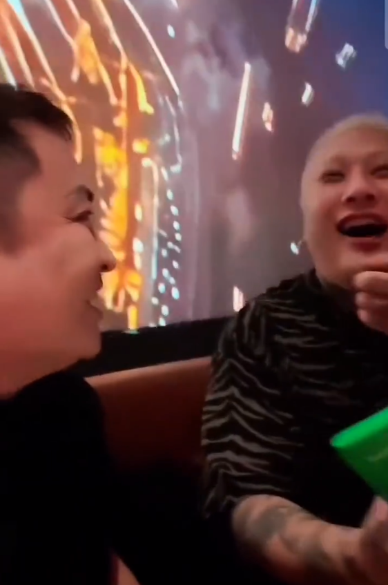 烧烤摊传奇小说__烧烤风波是哪一集