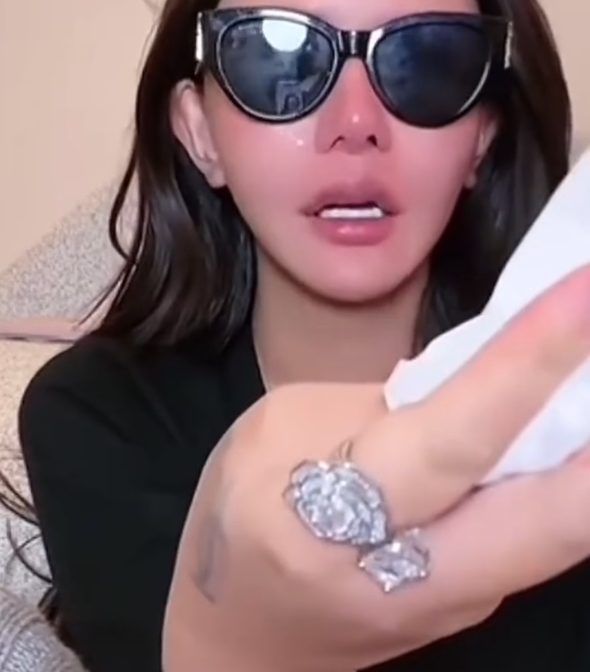 沈曼爆料天佑曾说“孤独终老”不结婚！韩安冉又要离婚？开撕现任老公宋浩然__沈曼爆料天佑曾说“孤独终老”不结婚！韩安冉又要离婚？开撕现任老公宋浩然