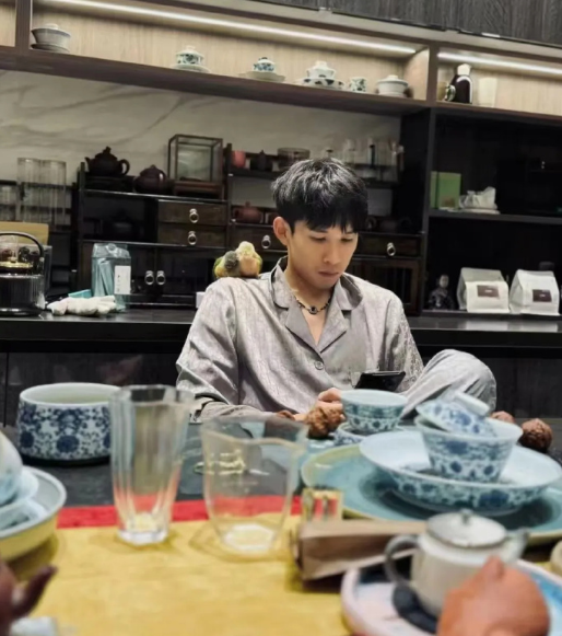 天佑主播一个月能赚多少钱__mc天佑一个月直播赚多少钱