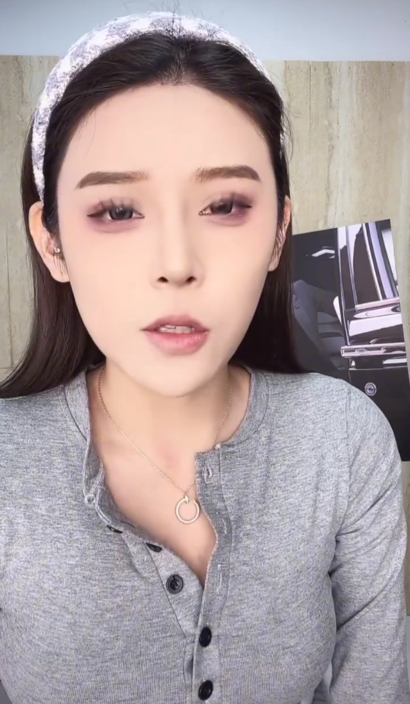 婆婆嘲笑媳妇_婆婆现场嫌弃未来儿媳完整版_