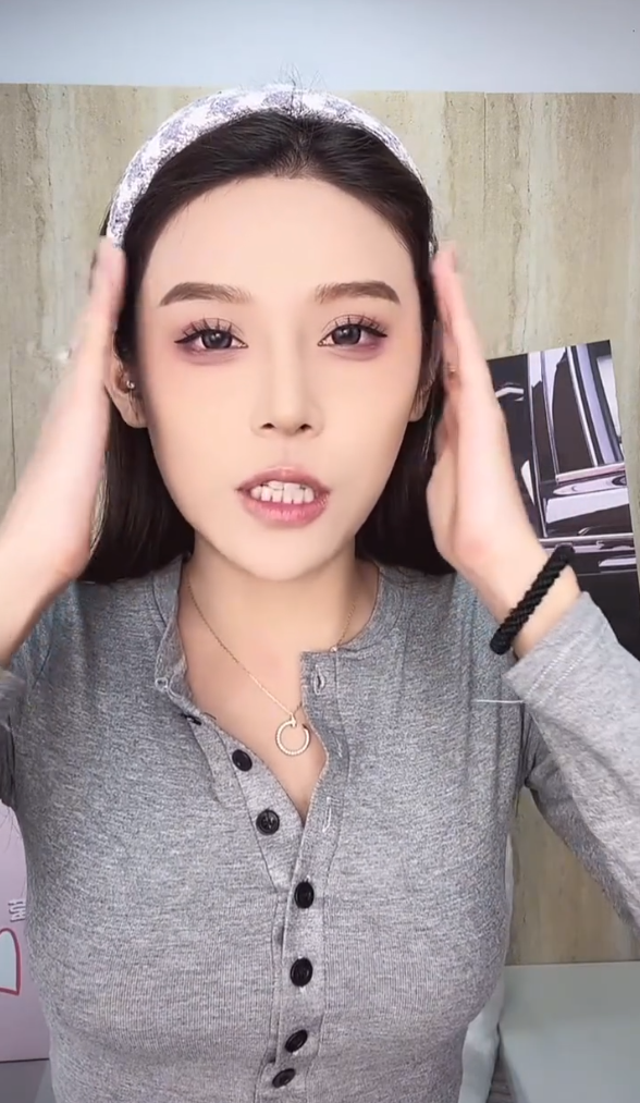 _婆婆现场嫌弃未来儿媳完整版_婆婆嘲笑媳妇