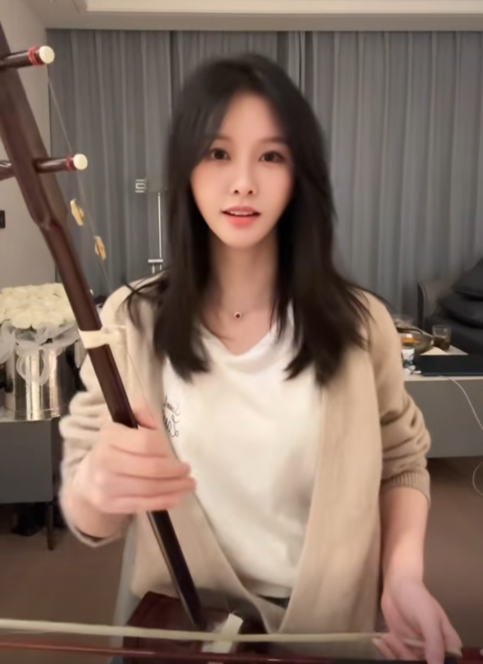 _这是真的结婚了?阿冷心情大好更新自拍,颜值大变粉丝“不认识”_这是真的结婚了?阿冷心情大好更新自拍,颜值大变粉丝“不认识”