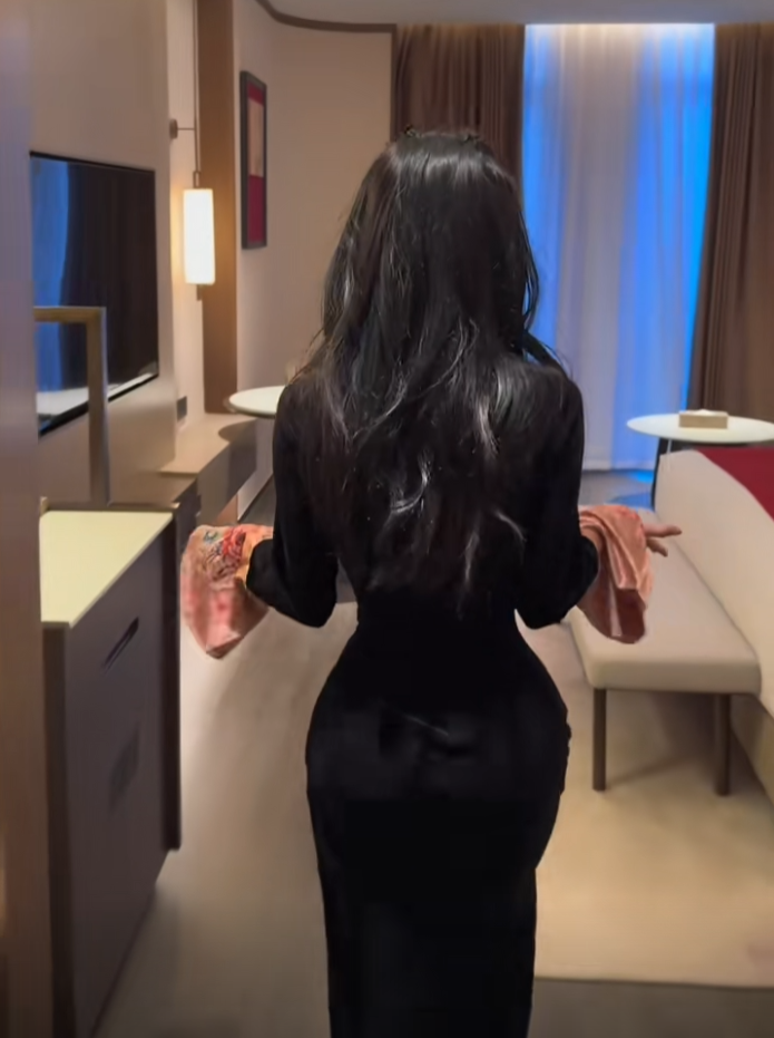 哥特式萝莉装_小池日本萝莉唯美丰满身材诱人_