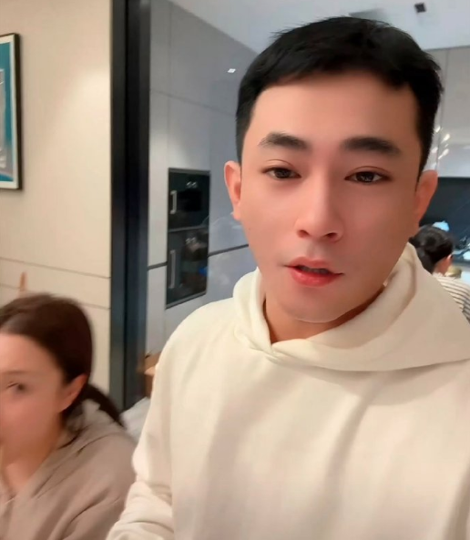 “质量监管”发函，吴迪可能得道歉？刘一手台球厅已经盈利，自夸做生意有天赋__“质量监管”发函，吴迪可能得道歉？刘一手台球厅已经盈利，自夸做生意有天赋