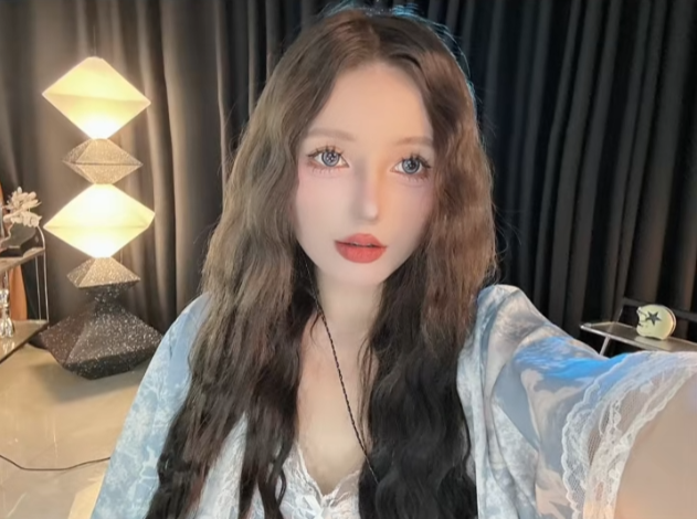 _伏明霞现身慈善跑身材臃肿_单论身材长相大桥ひとみ