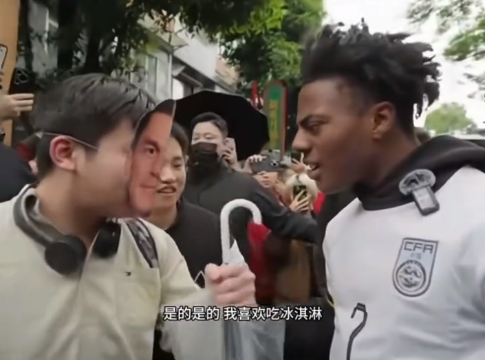 _1.2亿粉丝“甲亢哥”成都直播人气炸裂，刘二狗不如方丈会拉拢人心_1.2亿粉丝“甲亢哥”成都直播人气炸裂，刘二狗不如方丈会拉拢人心