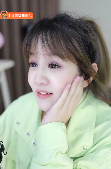 辛选五五离婚产后抑郁后首次直播，全网最高，文儿续约YY直播_辛选五五离婚产后抑郁后首次直播，全网最高，文儿续约YY直播_