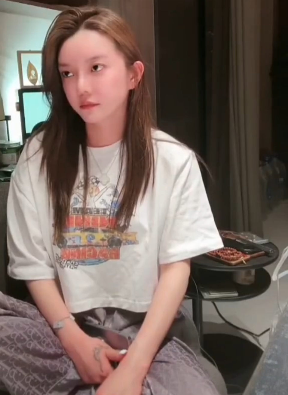 仙洋全网交好，巴扎黑王某人有利可图？崔阿扎爆料仙洋醉酒躺马路_仙洋全网交好，巴扎黑王某人有利可图？崔阿扎爆料仙洋醉酒躺马路_