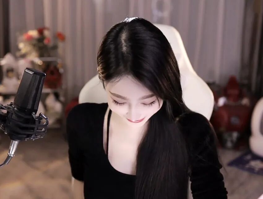 _女主播吃烧烤被骚扰，一群醉汉“大声密谋”，出门都裹得严严实实_女主播吃烧烤被骚扰，一群醉汉“大声密谋”，出门都裹得严严实实