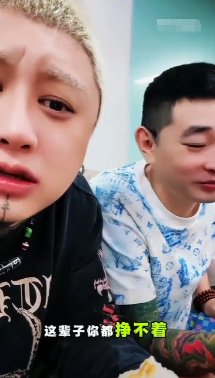 方丈回怼网友：我满嘴脏话却修路捐钱！伽柏力挺刘二狗，为你重启账号！_方丈回怼网友：我满嘴脏话却修路捐钱！伽柏力挺刘二狗，为你重启账号！_