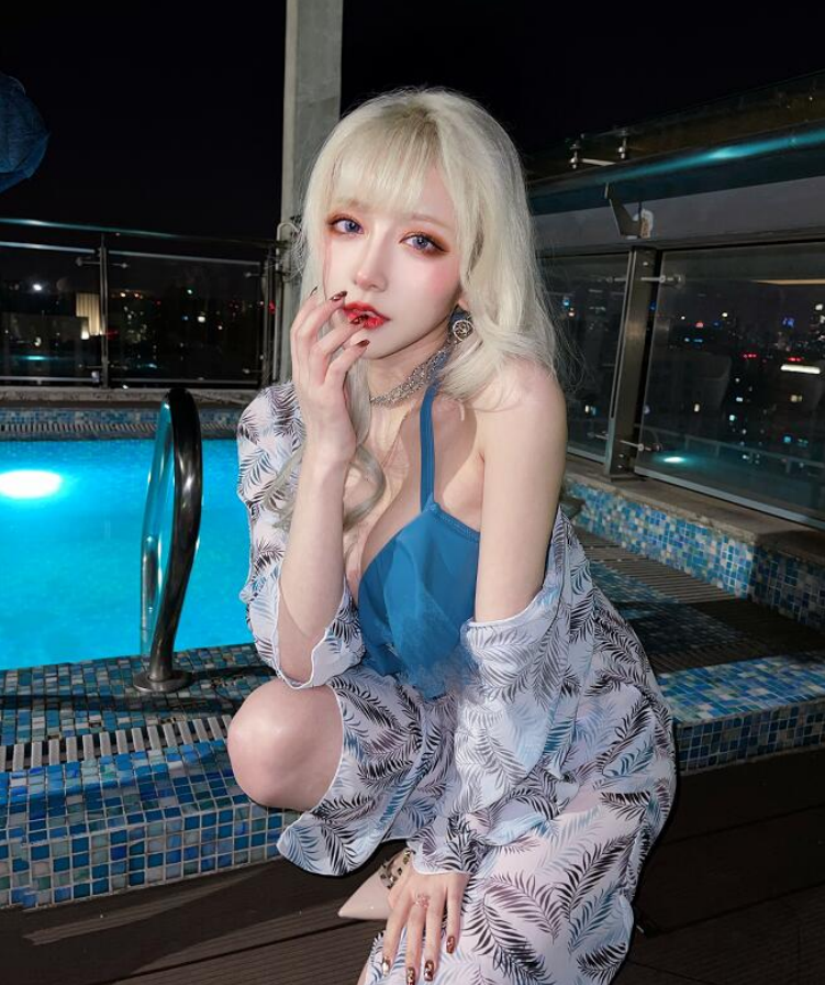 关于美女曝光的视频__恶搞美女露出光pp视频