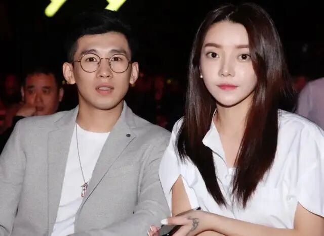 _仙洋：阿扎天佑处对象我很高兴！小美御姐回应跟仙洋在一起不敢带货_仙洋：阿扎天佑处对象我很高兴！小美御姐回应跟仙洋在一起不敢带货