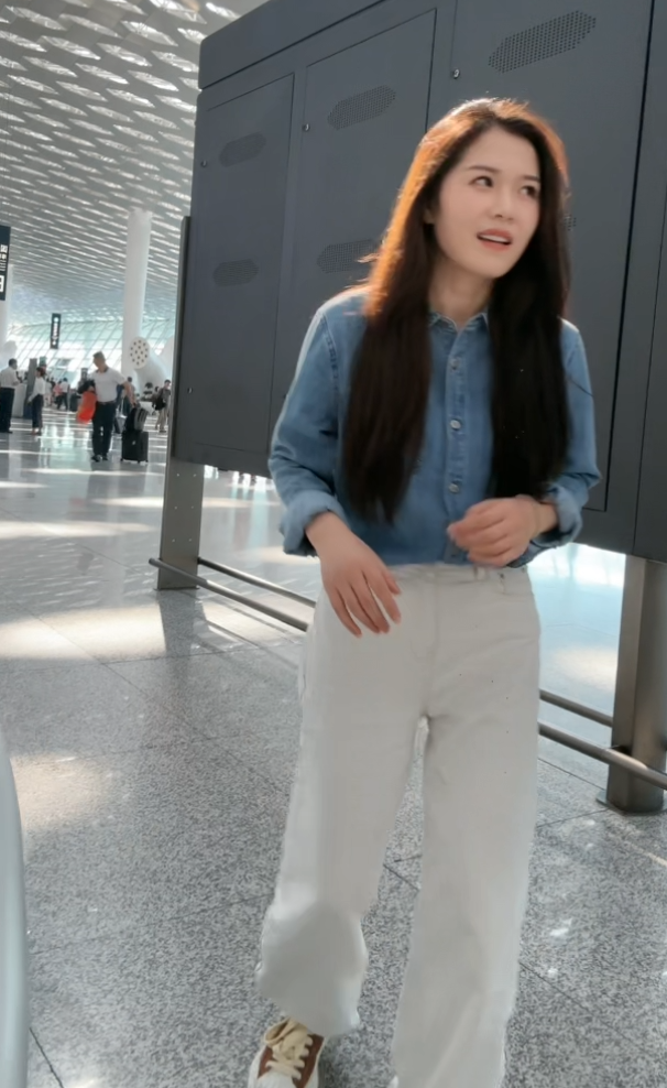 小美御姐真名叫什么__小yu美衣能赚钱吗