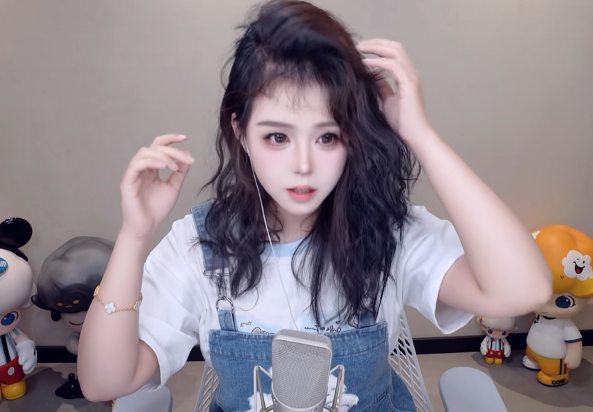 _前斗鱼一姐回归斗鱼_斗鱼主播出走