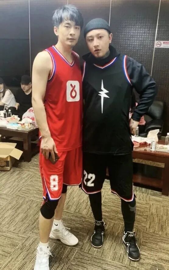 _老方丈个人资料_周冬雨回应被批没礼貌