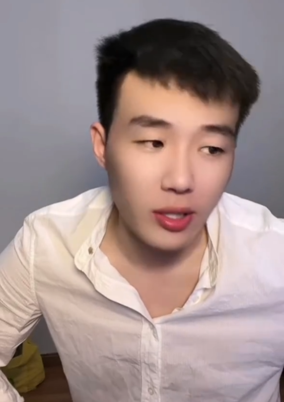 老方丈个人资料__周冬雨回应被批没礼貌