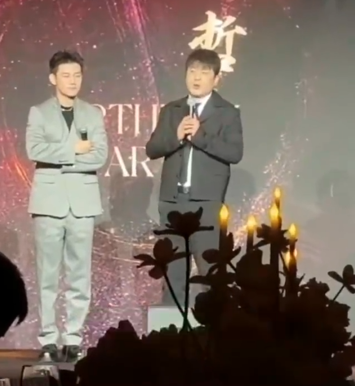 仙洋做客舞帝？巴扎黑评价仙洋直来直去！辛巴登台致词阿哲生日会__仙洋做客舞帝？巴扎黑评价仙洋直来直去！辛巴登台致词阿哲生日会