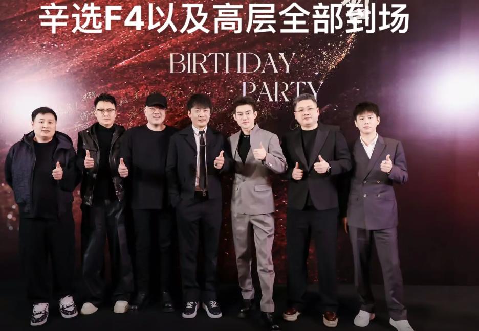 _阿哲介绍_akon阿哲