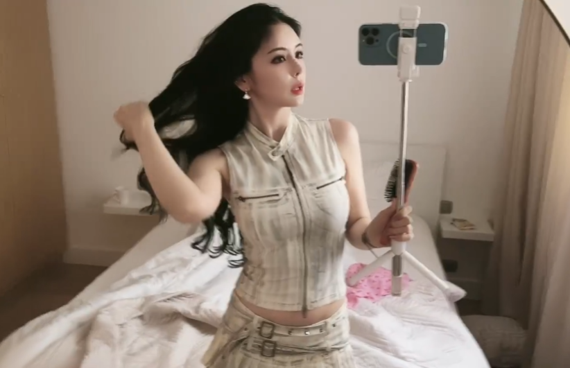 黑人小伙吐槽_黑人小哥吐槽摊手_