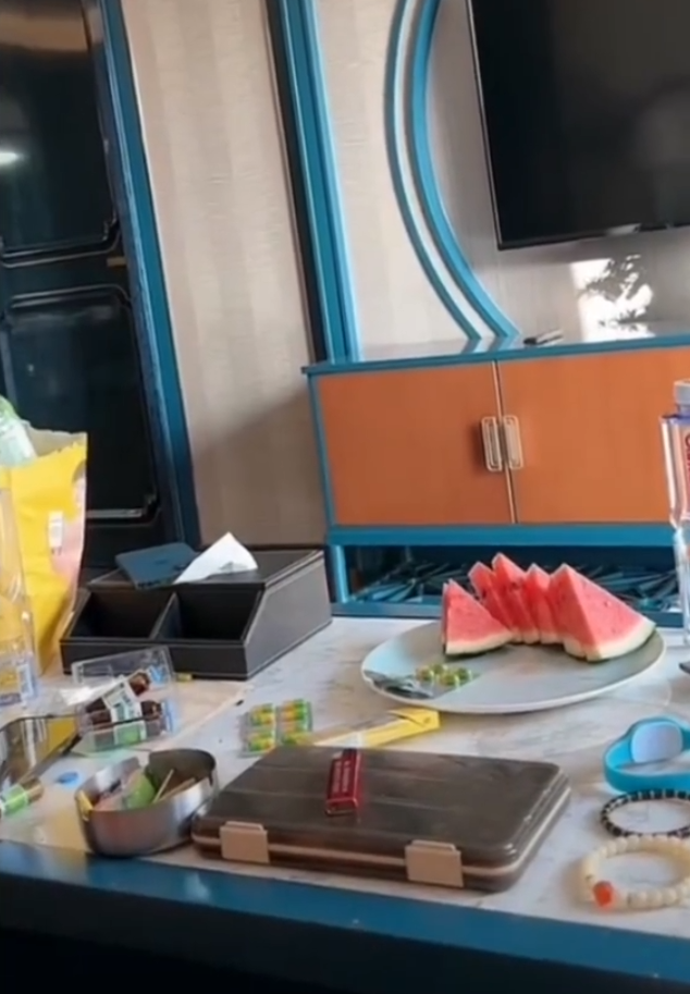 _仙洋教育王闪闪，我就乐意拔尖！小胖分析天佑为啥不结婚？_仙洋教育王闪闪，我就乐意拔尖！小胖分析天佑为啥不结婚？