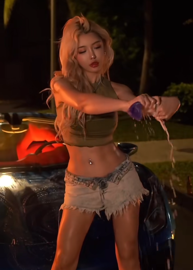 _“擦边”女主播自曝夜场经历，因氛围感到不适，现实的尺度更夸张_“擦边”女主播自曝夜场经历，因氛围感到不适，现实的尺度更夸张