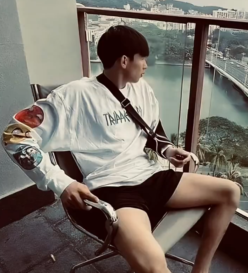 莫小棋谈与黄海波分手原因__大连天佑食品有限公司