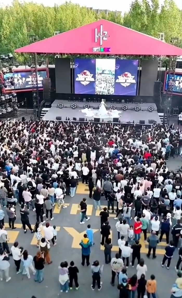 _李四大舞台完美落幕，非常成功！“半吨兄弟”是天津李四徒弟？_李四大舞台完美落幕，非常成功！“半吨兄弟”是天津李四徒弟？