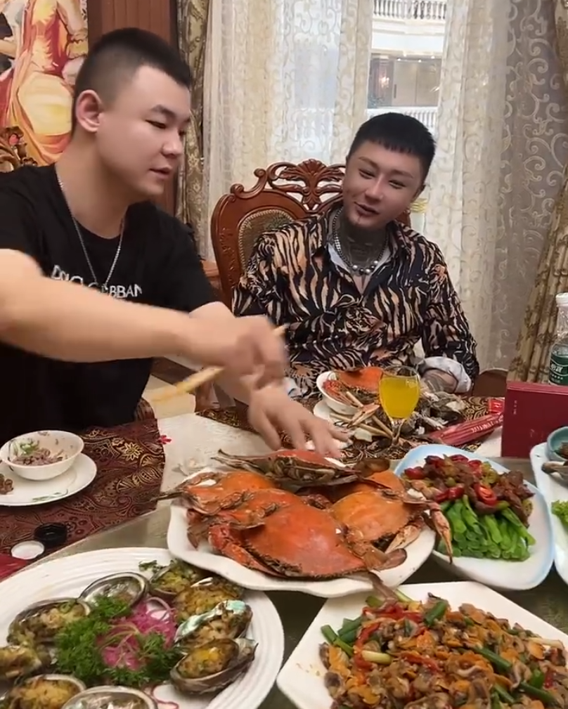 方丈回归收入多少__方丈回来了是什么意思