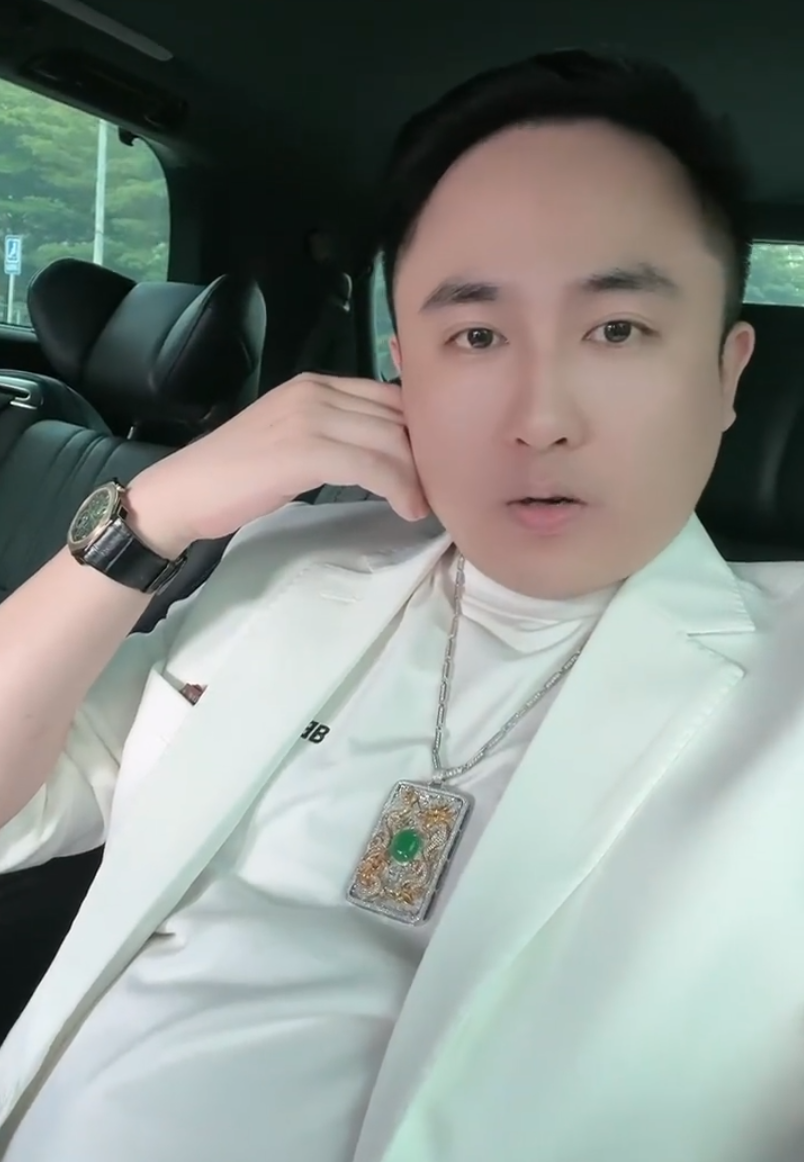 exo回归舞台_金希澈车祸后回归舞台_