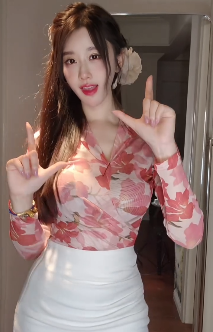 _没结婚并非“人妻”，轩子私生活遭“公审”，怒怼你们想娶我吗_没结婚并非“人妻”，轩子私生活遭“公审”，怒怼你们想娶我吗