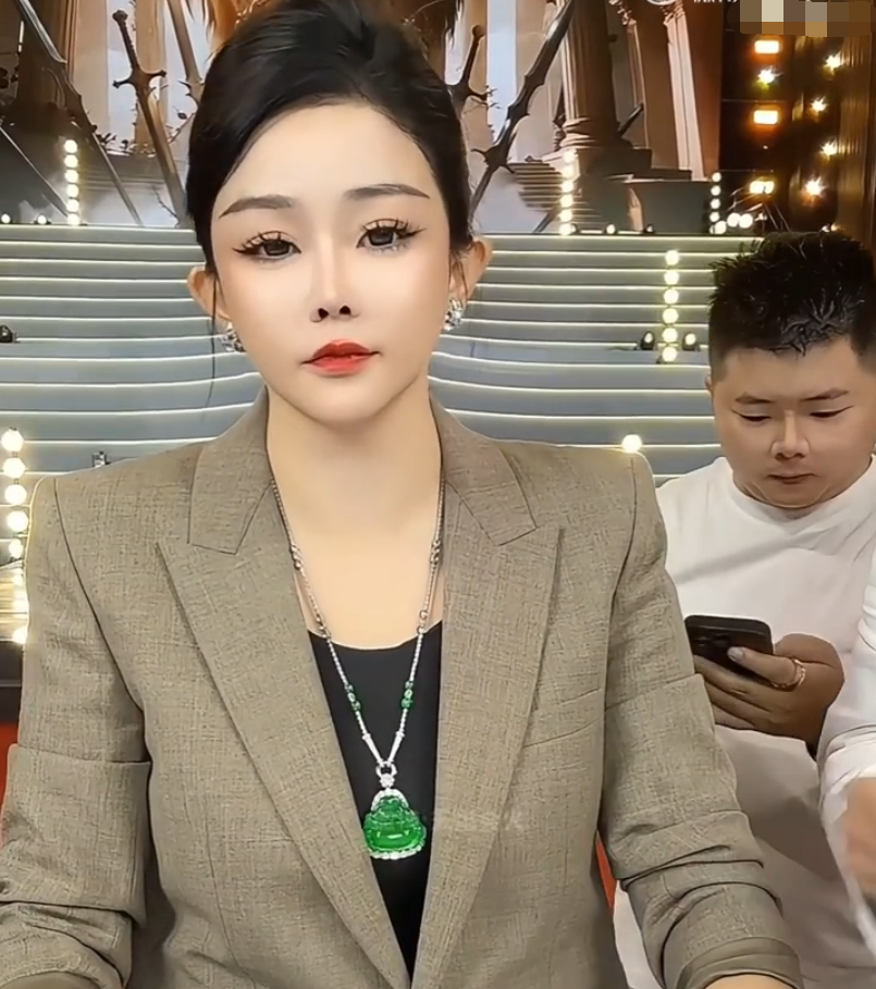 辛巴通知所有员工：别找我有事找初瑞雪！赵梦澈声明，不会回应任何事情_辛巴通知所有员工：别找我有事找初瑞雪！赵梦澈声明，不会回应任何事情_