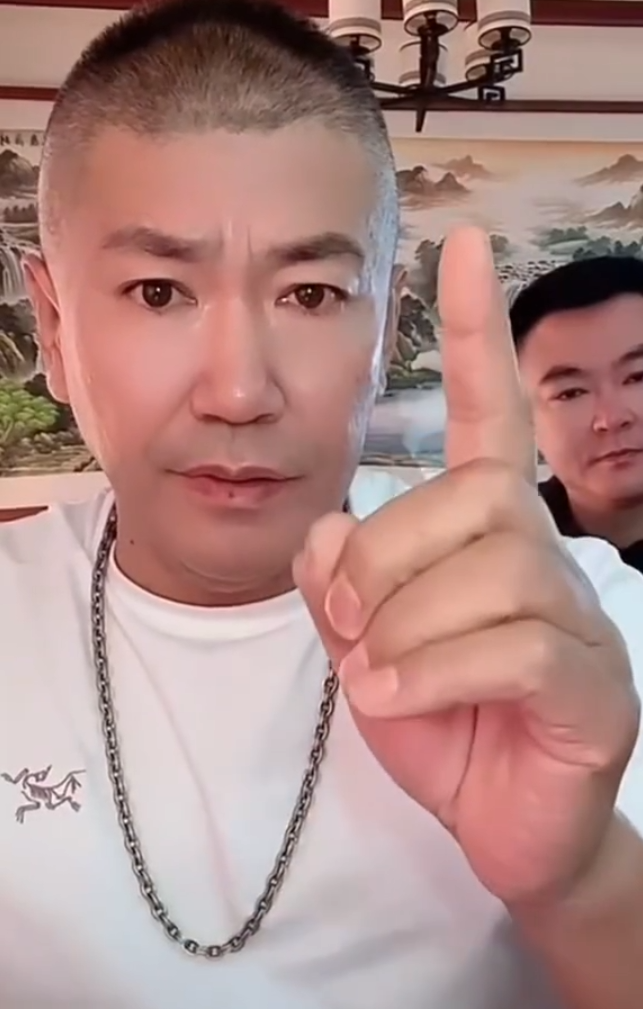 _迪士尼公主一天多少钱_迪士尼公主睡觉