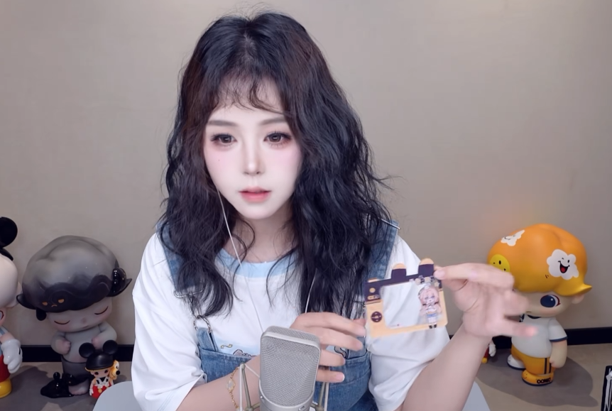 斗鱼突然退播的女主播_斗鱼回归的女主播_