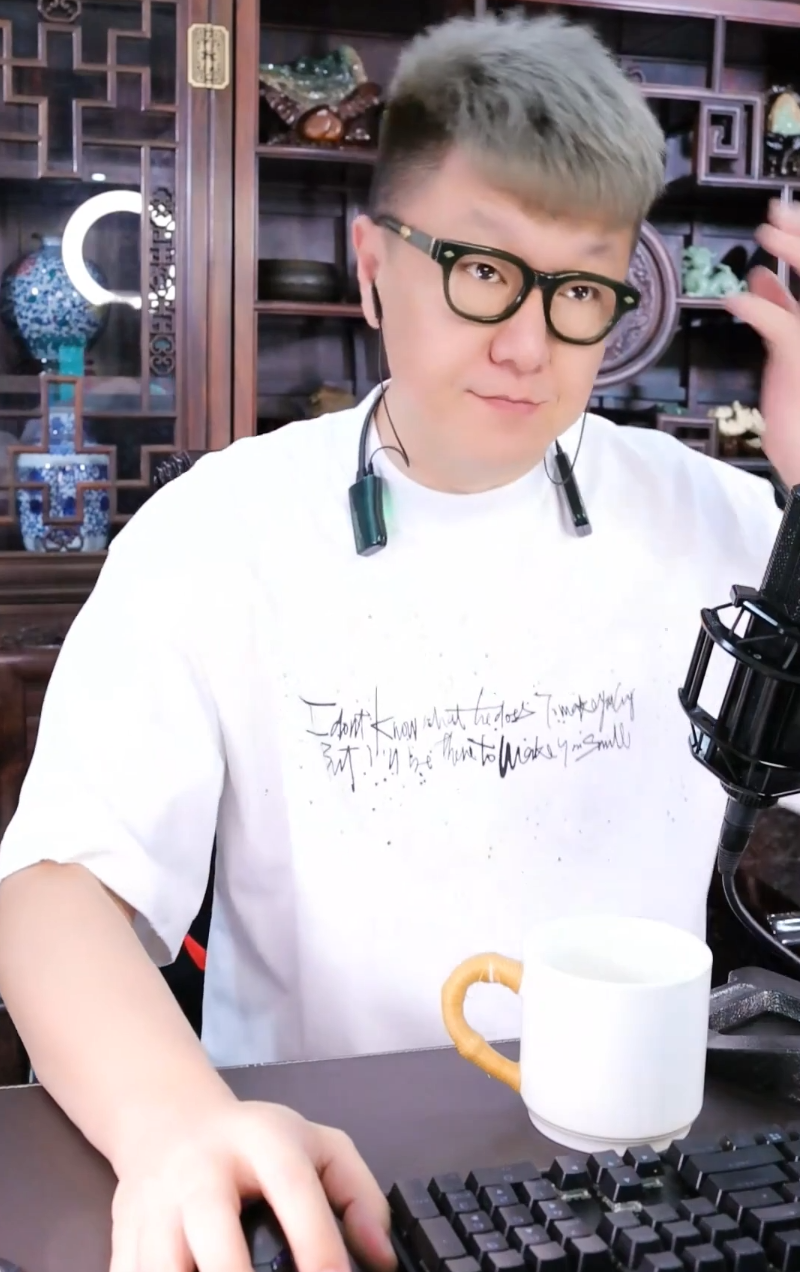 曲肖冰自曝账号送仙洋，每月给3万奶粉钱！睿廷还在YY大力投资收购主播__曲肖冰自曝账号送仙洋，每月给3万奶粉钱！睿廷还在YY大力投资收购主播