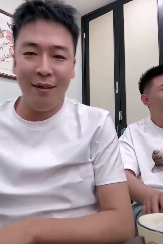 _刘一手骂仙洋心理有个疙瘩，讽祁天道瞧不起他，刘二狗举报一哥，账号TA封禁30天_刘一手骂仙洋心理有个疙瘩，讽祁天道瞧不起他，刘二狗举报一哥，账号TA封禁30天