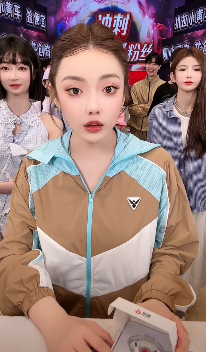 _​方丈回归首秀至少200万人气？蛋蛋斥情感主播除了骗啥都不会！_​方丈回归首秀至少200万人气？蛋蛋斥情感主播除了骗啥都不会！