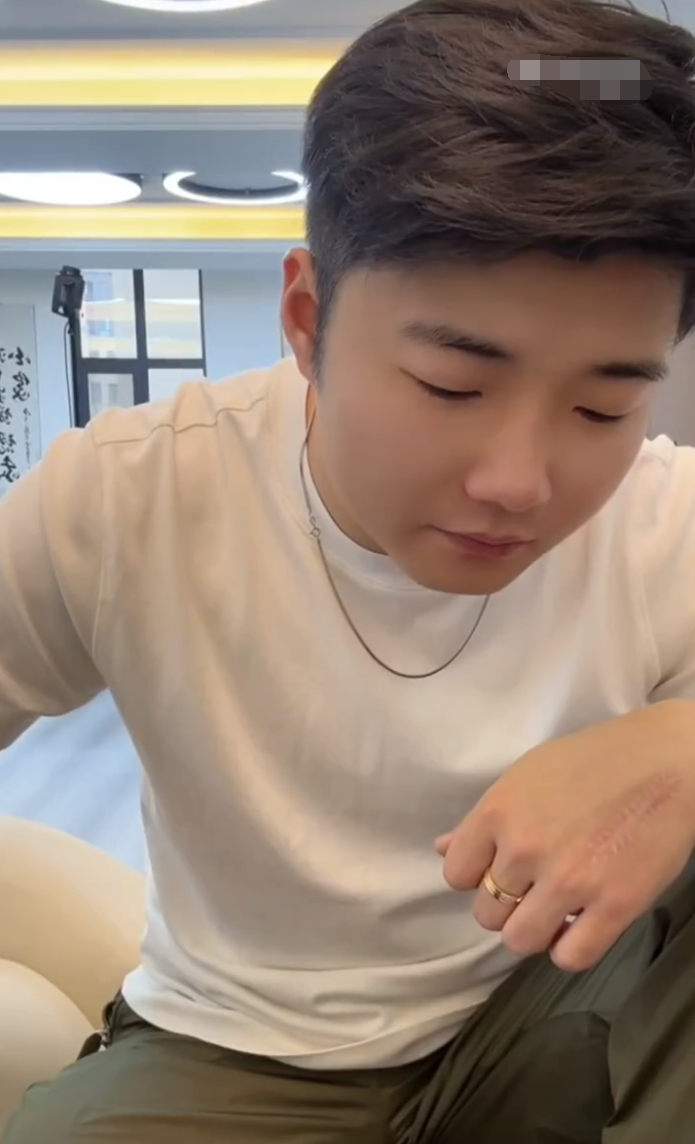 白小白直播不敢低俗，怕影响前途，辛巴回应辛选不差钱不会上市_白小白直播不敢低俗，怕影响前途，辛巴回应辛选不差钱不会上市_