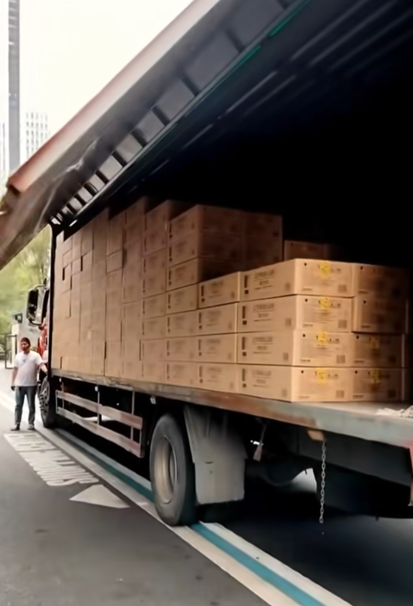 _曾被嘲大舌头，利哥：诋毁我的终将仰望我，阿哲豪掷几十万为粉丝送端午福利！_曾被嘲大舌头，利哥：诋毁我的终将仰望我，阿哲豪掷几十万为粉丝送端午福利！