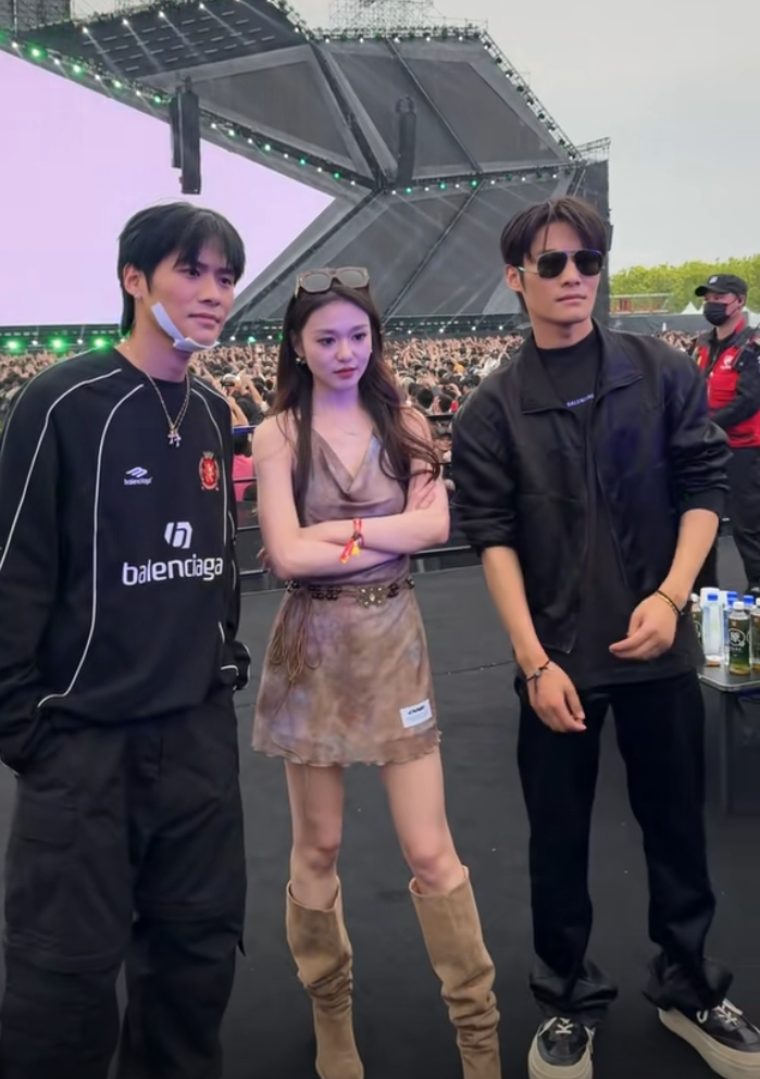 总是那几家在搞我们，小杨哥回应20元一杯水，以后电音节水全免费__总是那几家在搞我们，小杨哥回应20元一杯水，以后电音节水全免费