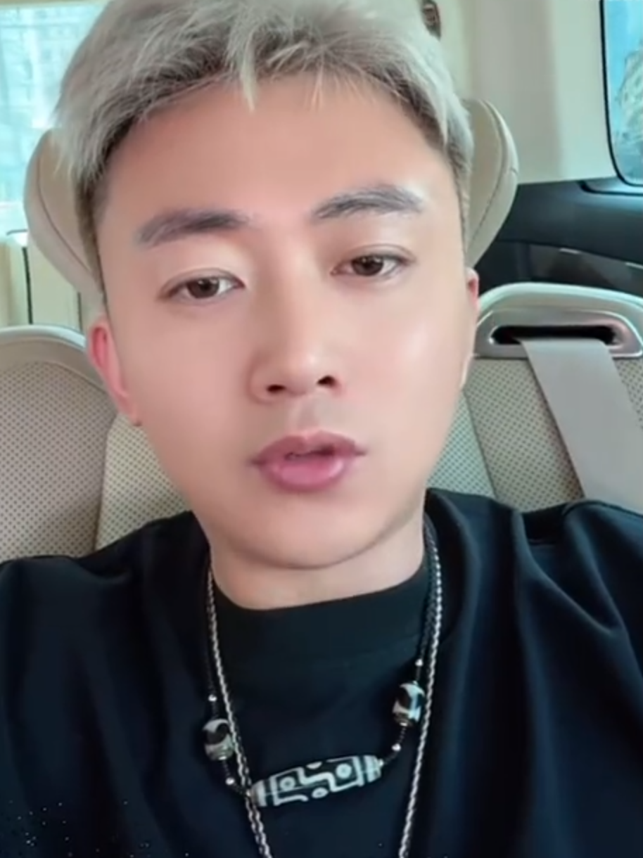 方丈仁义撕毁合同不抽老人提成，浩南：我是互联网最干净的_方丈仁义撕毁合同不抽老人提成，浩南：我是互联网最干净的_