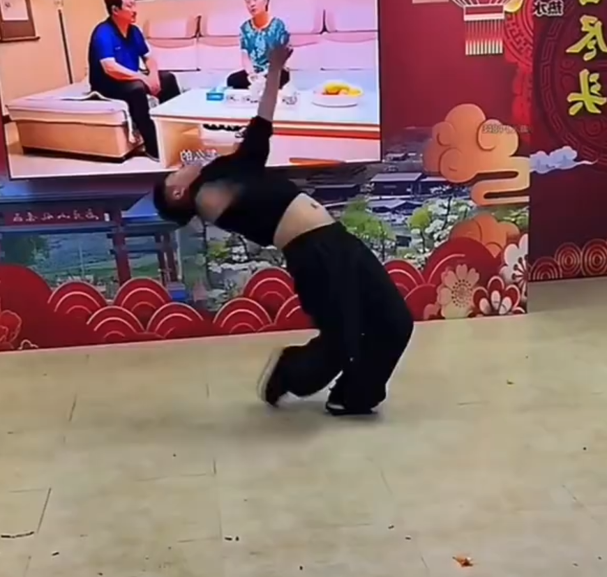 娜美白小白什么关系__娜美和白小白