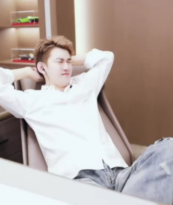 _不容置疑和不容质疑区别_质疑和置疑的区别