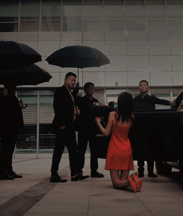 小洲520下厨，秀恩爱给温暖做饭，芮甜甜在迪拜拥有大别墅？__小洲520下厨，秀恩爱给温暖做饭，芮甜甜在迪拜拥有大别墅？