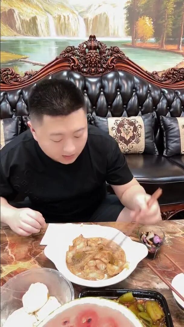 小洲520下厨，秀恩爱给温暖做饭，芮甜甜在迪拜拥有大别墅？__小洲520下厨，秀恩爱给温暖做饭，芮甜甜在迪拜拥有大别墅？