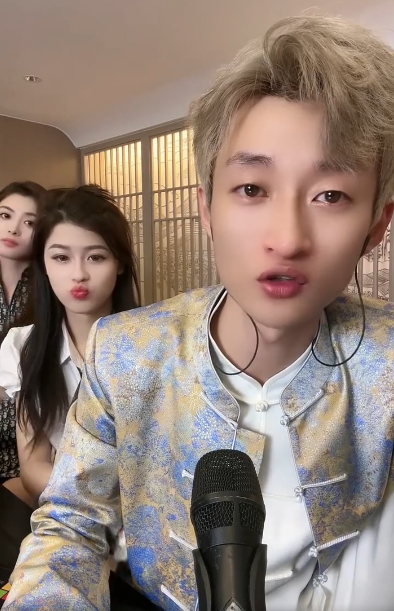 散打吐槽天道一辈子都舔别人家活着，大美透露喝多了会不会打人！_散打吐槽天道一辈子都舔别人家活着，大美透露喝多了会不会打人！_