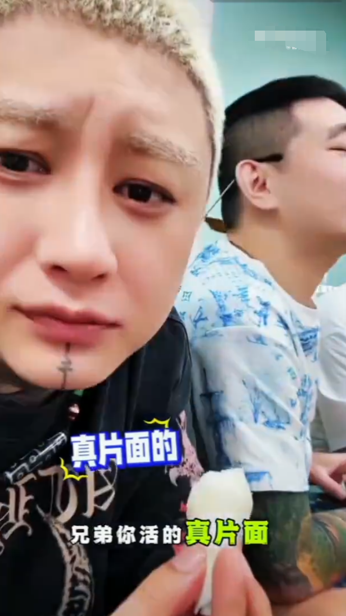 方丈回怼网友：我满嘴脏话却修路捐钱！伽柏力挺刘二狗，为你重启账号！__方丈回怼网友：我满嘴脏话却修路捐钱！伽柏力挺刘二狗，为你重启账号！